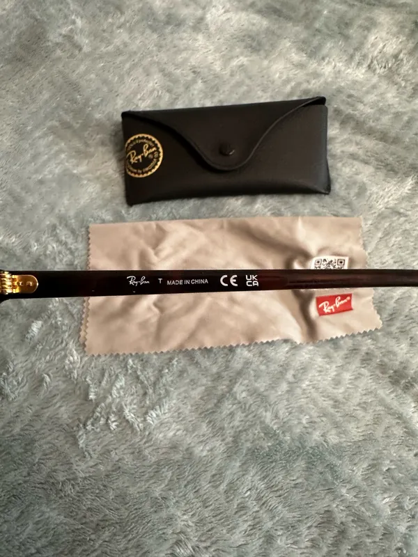 Ray-Ban Clubmaster Sunglasses - Image 4