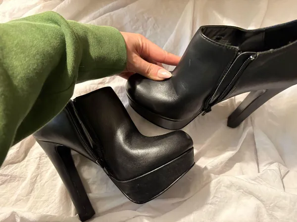 Steve Madden Heels - Image 5