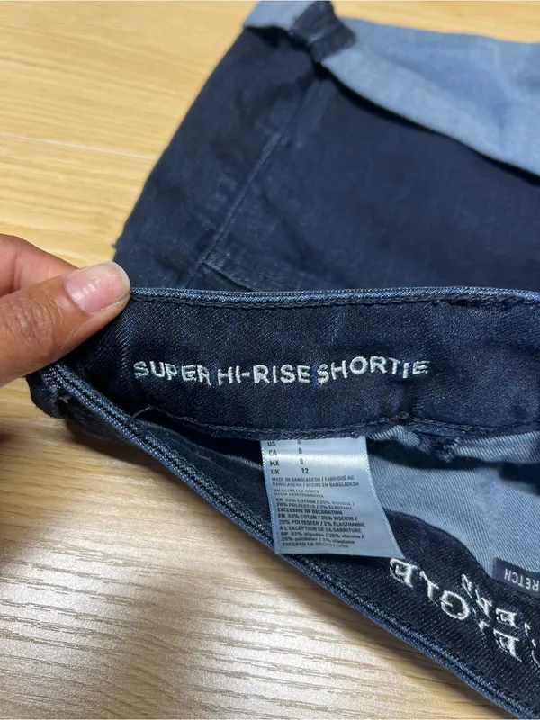 American Eagle Super Hi-Rise Shortie Dark Wash Stretch Denim Shorts Size 8 - Image 5
