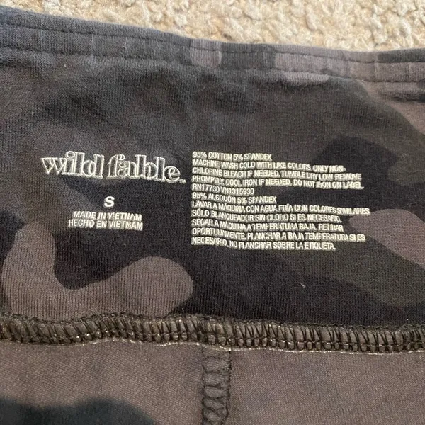Wild Fable Gray/Back Camouflage Biker Shorts - Image 3