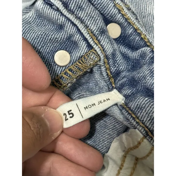 PacSun Distressed Mom Jeans – Size 25 (XS) - Image 4