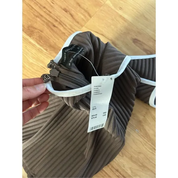 Urban outfitters sexy dress brown and white beach outfit size xs NWT mini dress - Image 8