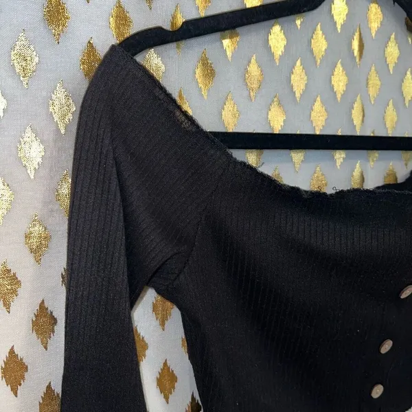 Off the shoulder black crop top size S Black - Image 4