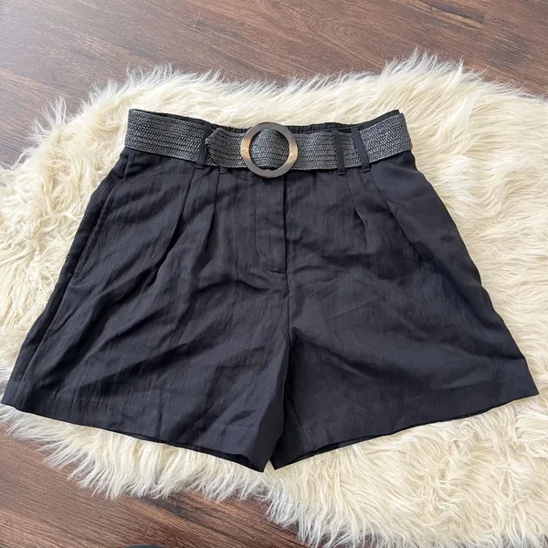 NWT Nine West Black Pleated Shorts W Belt Size US S - Image 2