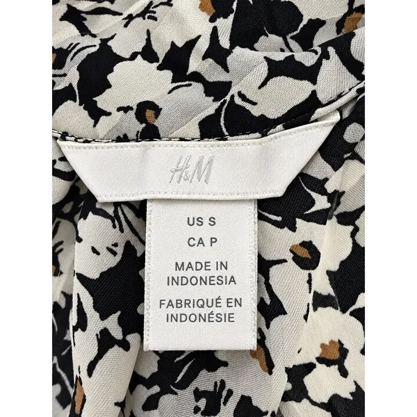 H&M Black White Floral Sheer High Neck Blouse Gold Button Cuffs Size S - Image 5
