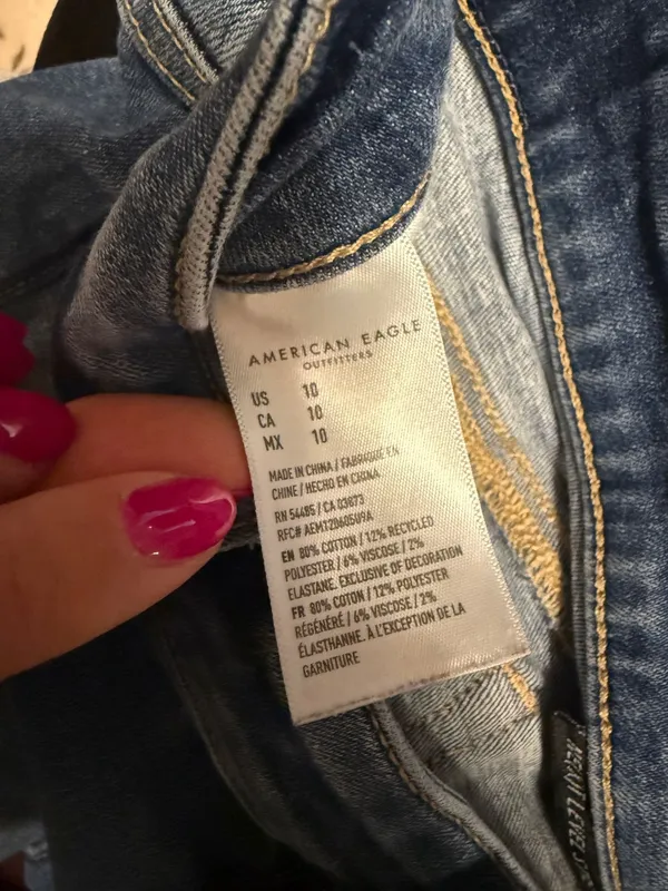 American Eagle Jean Shorts - Image 3