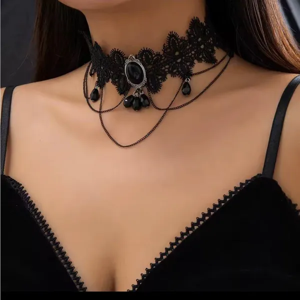 Elegant Black Lace Choker Necklace - Image 2