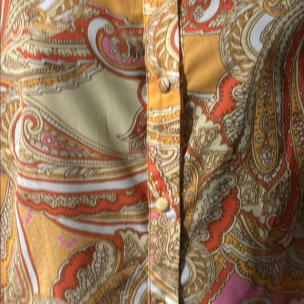 Vici M NWOT Yellow and Orange Paisley Button-Up Shirt - Image 7