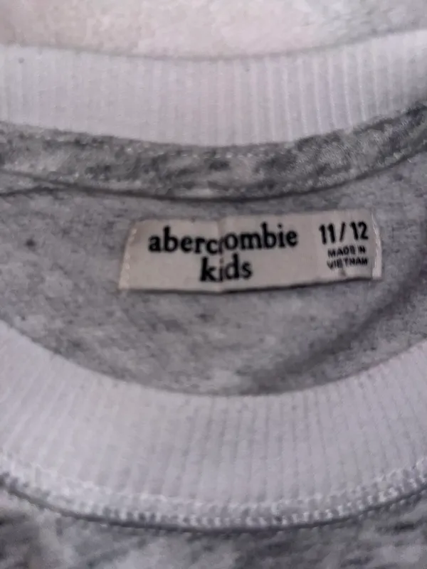 Abercrombie Crewneck - Image 3