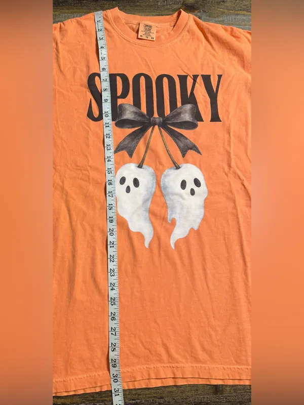 Comfort Colors Orange 'Spooky' Tee with Ghost Bow Graphic - Image 6