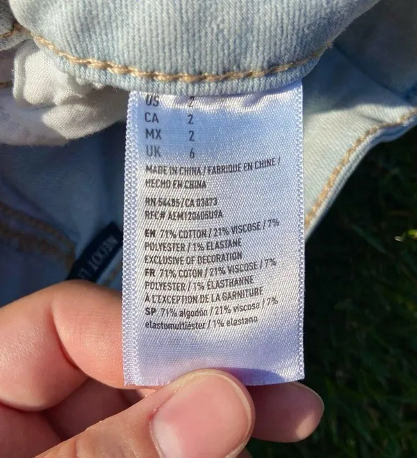 Light Wash High Waisted  Shorts - Image 6