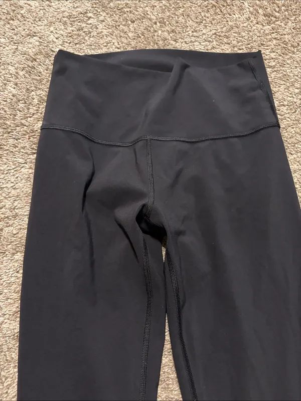Lululemon Women’s High Rise Black Wunder Under 25” Leggings Size‎ 6 - Image 5