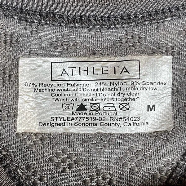 Athleta Renew Seamless racer back tank top SZ M - Image 4