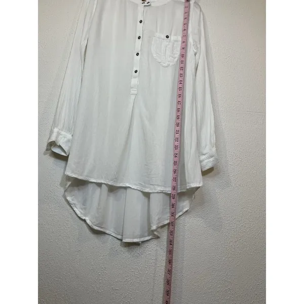 Free people white gauze boyfriend button down shirt Size Medium - Image 5