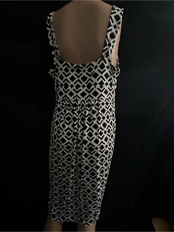 Ann Taylor Black & White Geometric Sleeveless Women’s Dress LG - Image 2