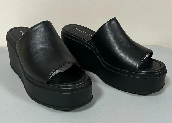 Steve Madden Black ‘Wiindy’ Leather Peep-Toe Open-Toe Chunky Platform Slides Heels Sandals Shoes Size 9 🥀 - Image 3