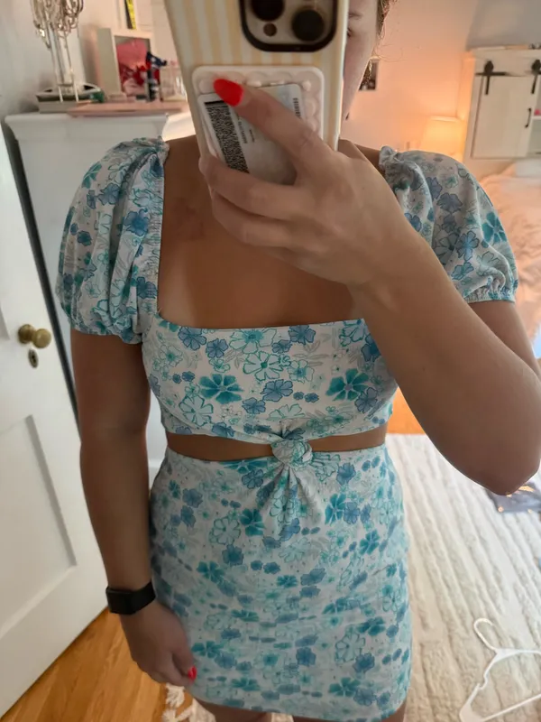 Blue Blush Boutique floral cut out dress - Image 3