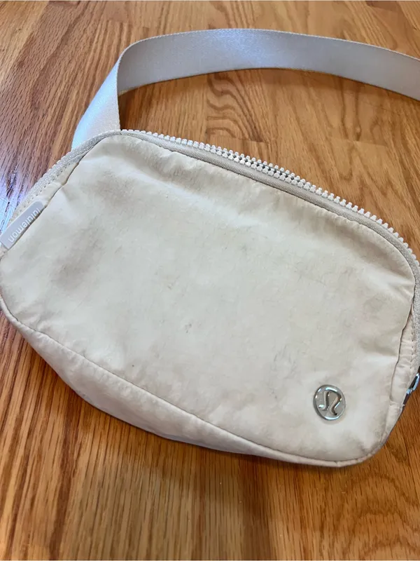 Lululemon Everywhere Belt Bag 1L White Opal - Image 5