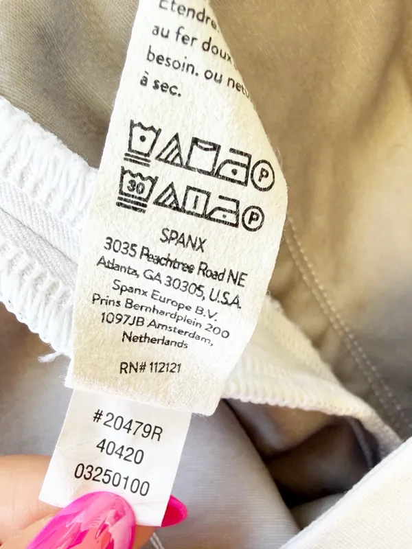 SPANX On The Go Cropped Wide Leg Pant in White Small - Image 12