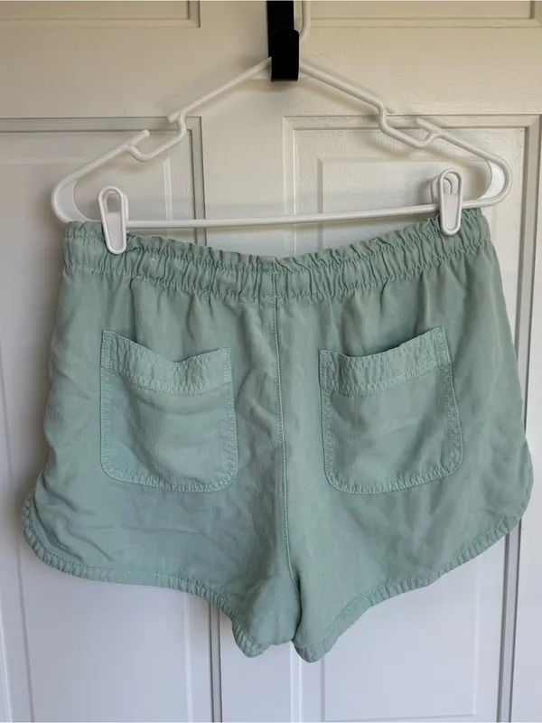 American Eagle Mint Green Lyocell Pull On‎ Shorts Medium - Image 2
