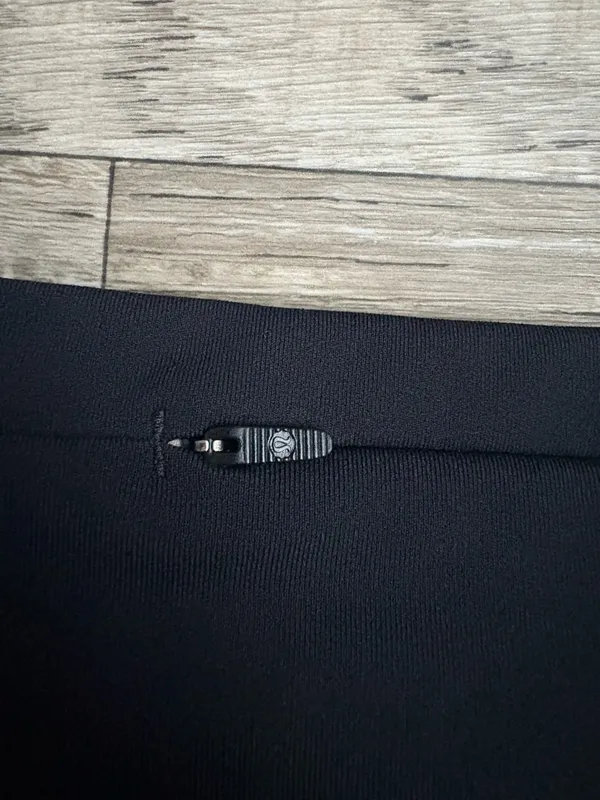 Lululemon Swift Speed High-Rise Tight in Black Sz 6 - Image 6