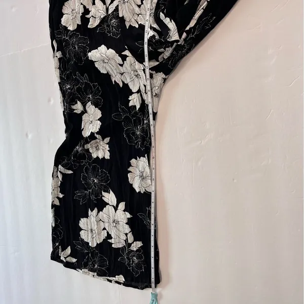 Lulus North Pacific‎ Black White Floral Cropped Wide Leg Pockets Jumpsuit SMALL - Image 8