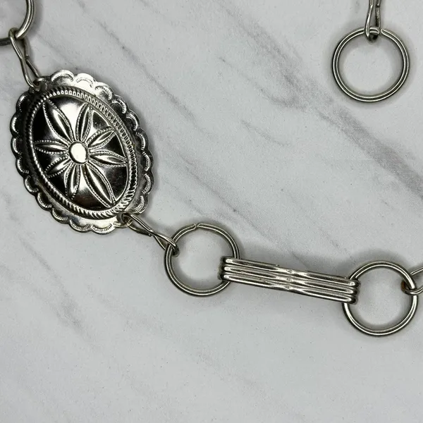 Western Concho Silver Tone Chain Link Belt Extra Small/Small (XS/S) ✨ - Image 9