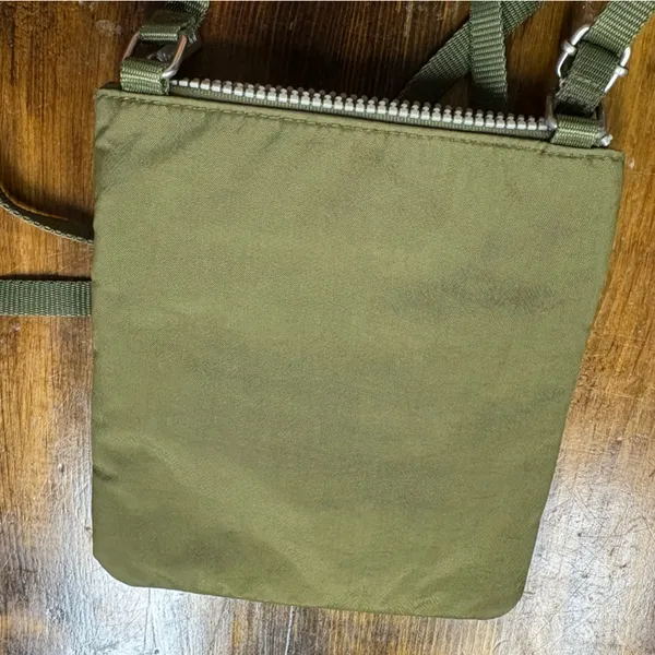 Baggallini Green‎ Crossbody Purse - Image 2