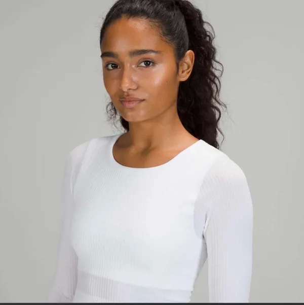 Lululemon Ebb to Street Long Sleeve Size 8 - Image 2