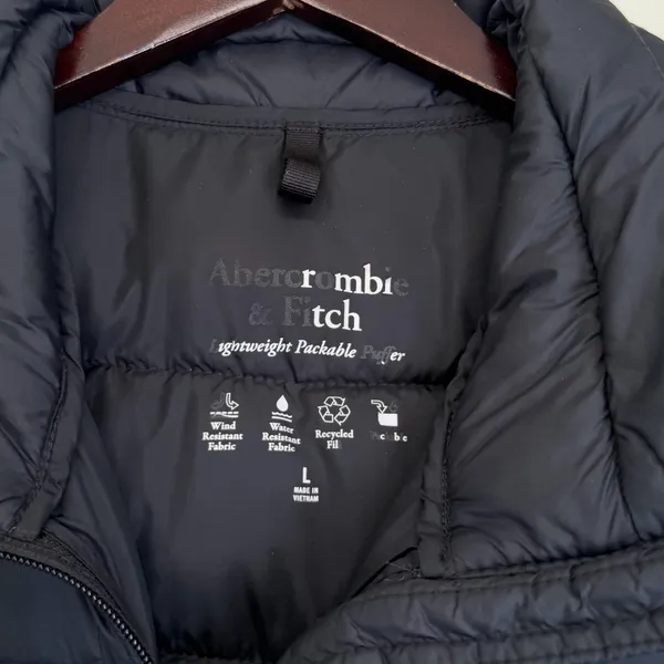 ABERCROMBIE & FITCH Lightweight Packable Puffer Black Large - Image 5