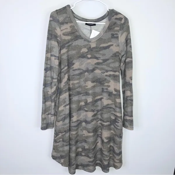 RAE MODE Green Camo Super Soft Long Sleeve V-Neck Swing Dress Small NWT - Image 7