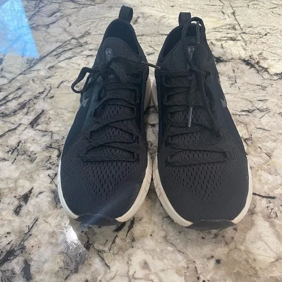 Under Armour HOVR Phantom SE Women’s size‎ 8.5 - Image 4