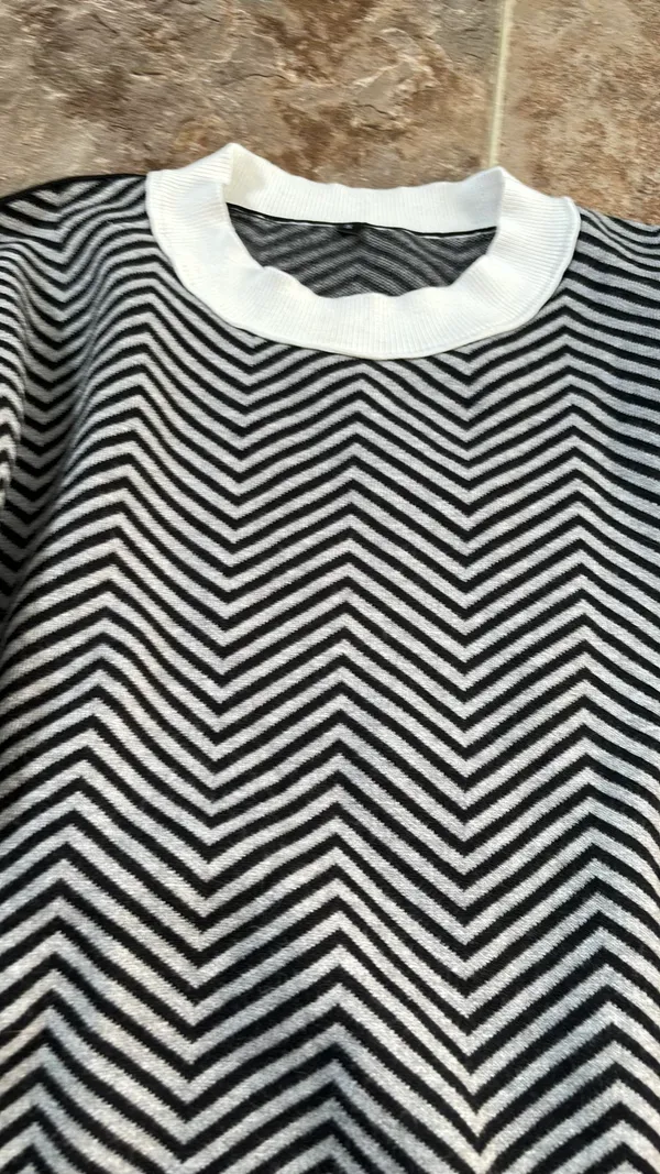 Sweater Black - Image 2
