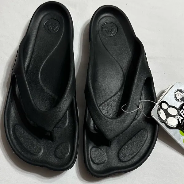 Crocs Women’s Black Moulded Flip Flops‎ Size w4 Comfort - Image 3