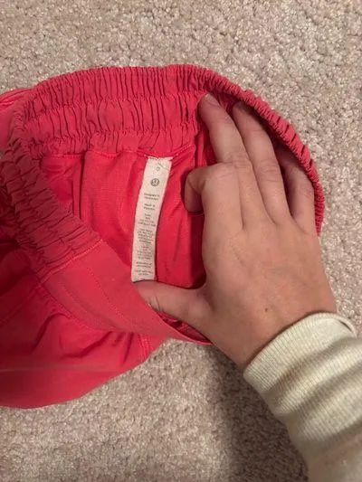 Lululemon Hotty Hot Shorts 2.5" - Image 2