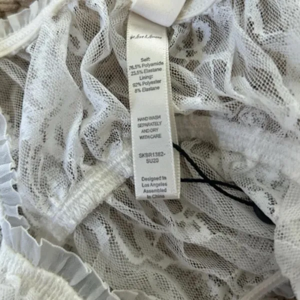 For-love-lemons Women's Cream and White Crop-top - Image 6