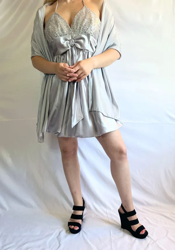 Fiesta Fashion Sparkly Glitter Silver Metallic Deep V Halter Mini Homecoming Dress - S - Image 6
