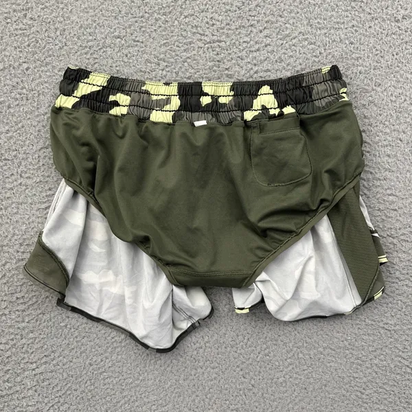 Lululemon Hotty Hot Low Rise Shorts 4" Heritage 365 Camo Green Athletic Women 8 - Image 4