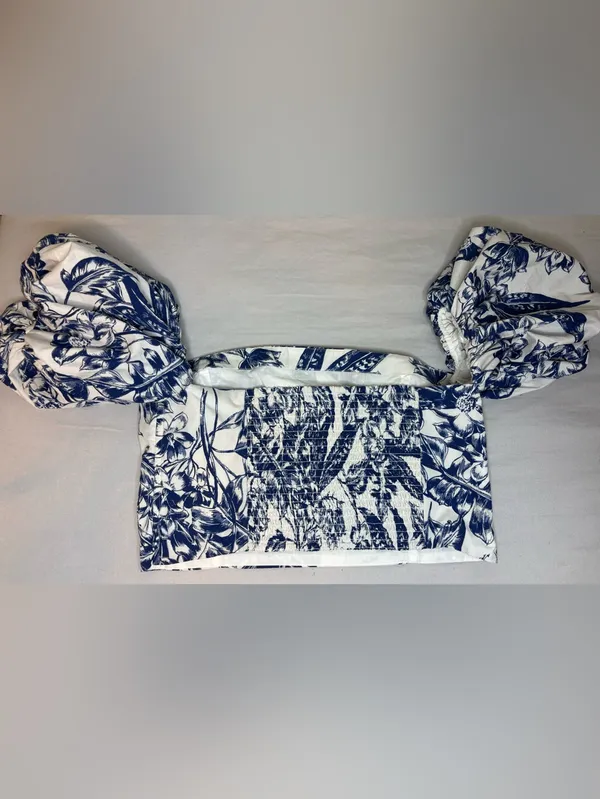 Abercrombie & Fitch Floral Puff Sleeve Smocked Crop Top Blue White L - Image 3