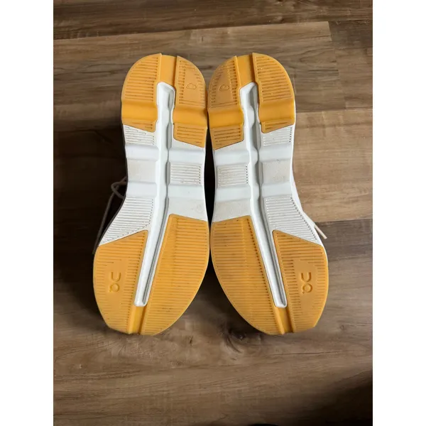 On Running Cloudzone Moon Womens Sneaker Size 8.5 - Image 9
