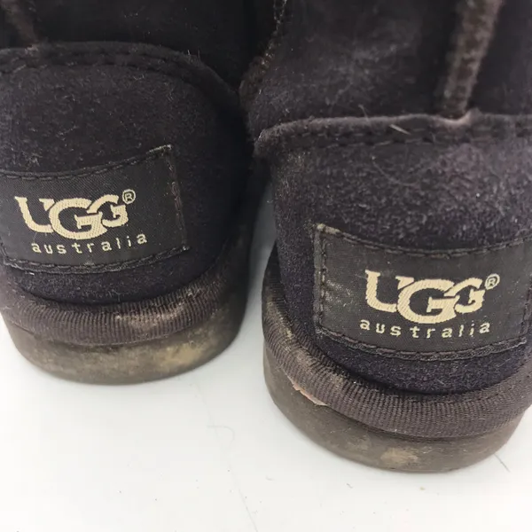 Short UGG Green Boots Size US 6 - Image 7