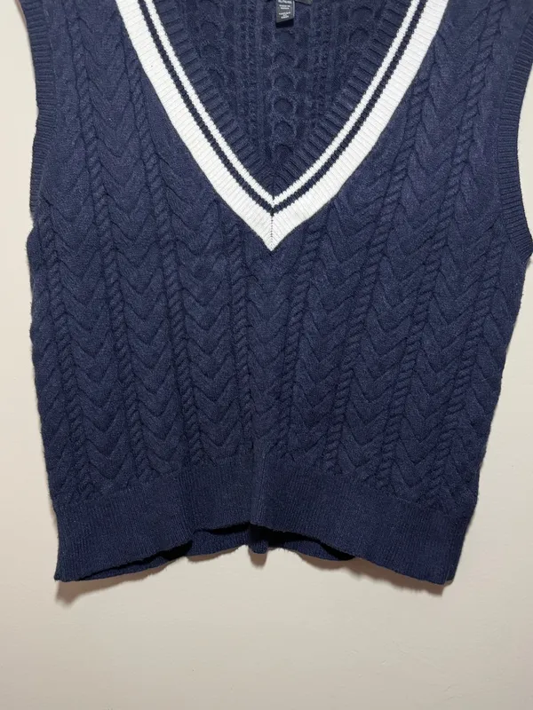 Beyond Yoga The Cable Knit Sweater Vest - Image 3