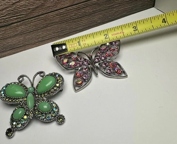 Rhinestone Butterfly Insect Brooch Pin Lot Of 2 Silver Tone 1 Green & 1 Pink - Image 3