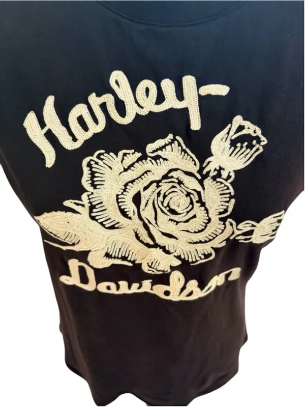 Harley-Davidson Short Sleeve Tee Size M (18” PTP) Black White Rose - Image 3