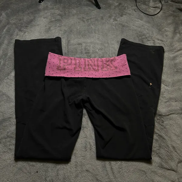 Victoria’s secret yoga pants - Image 3