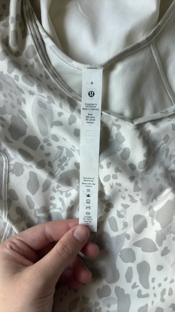 Lululemon align tee - Image 4