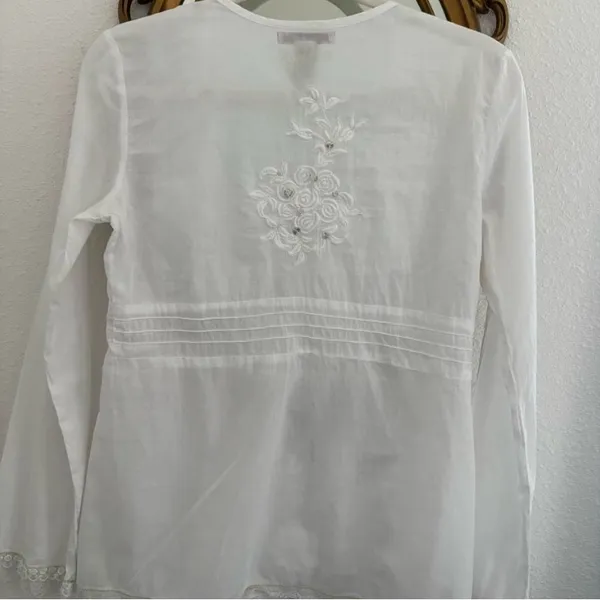 Free People vintage White cotton Embroidered Boho Tie-Front Top, size S - Image 5