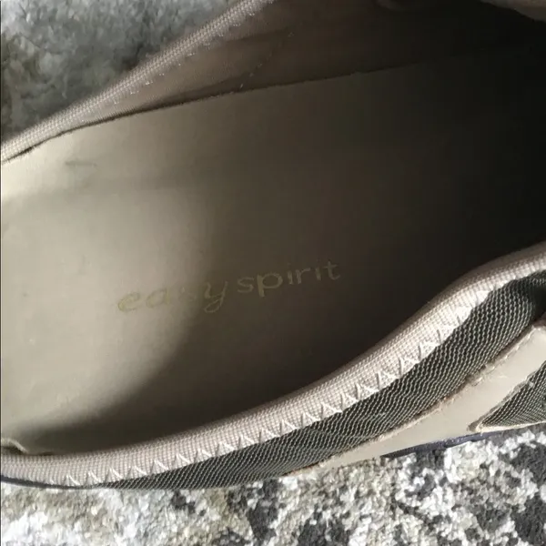 Easy Spirit COMFORTABLE SLIP ONS NEW - Image 6