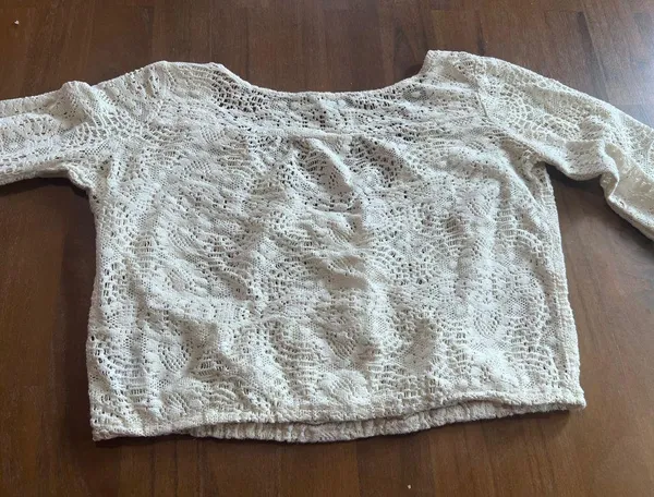 American Eagle Crochet V-neck Top - Image 2