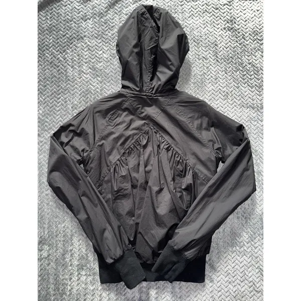 Lululemon Womens Swell Reversible Hooded Jacket Gray Black Full‎ Zip Hoodie Sz 4 - Image 6